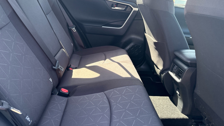 Toyota RAV4 2.5 VVT-i Hybrid Design 5dr CVT 2WD Hybrid Estate